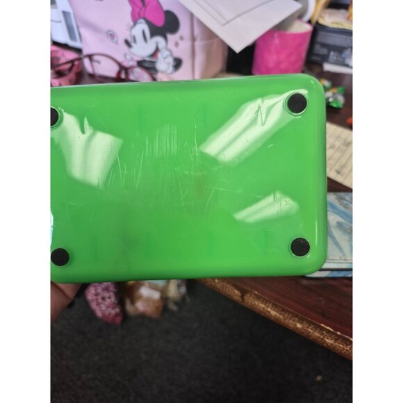 Smokezilla Lit Tray Light-Up Rechargeable Rolling Tray With Green & Black Skull - Picture 6 of 6